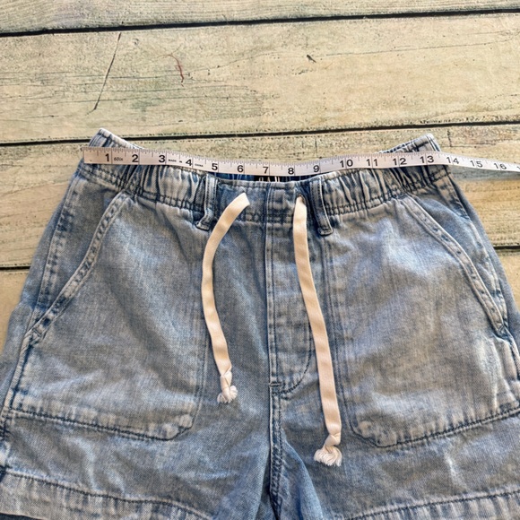 Gap drawstring blue denim jeans shorts. M - Picture 3 of 7